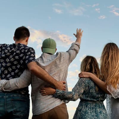 Семья и друзья